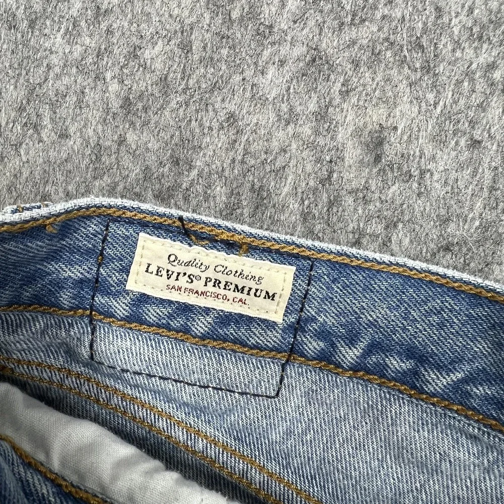 Levis Wedgie Shorts Womens 27‎ Blue Distressed Cutoff Denim High Rise Button Fly